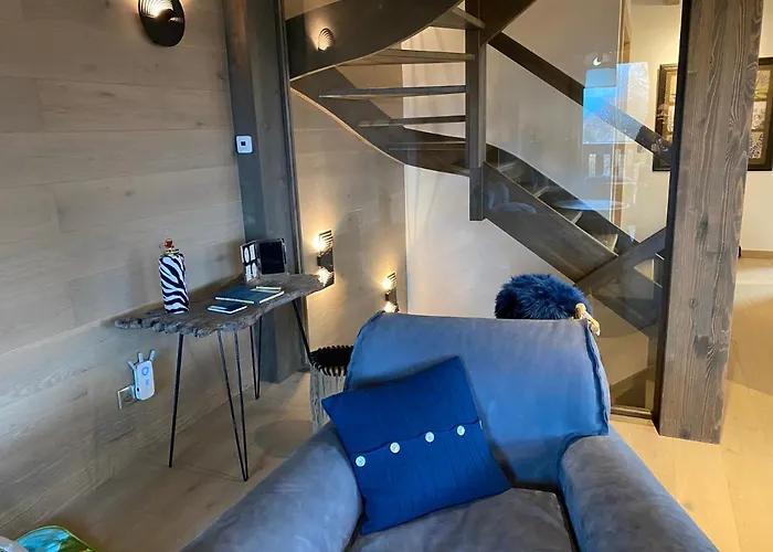 Clara 木屋 梅杰夫